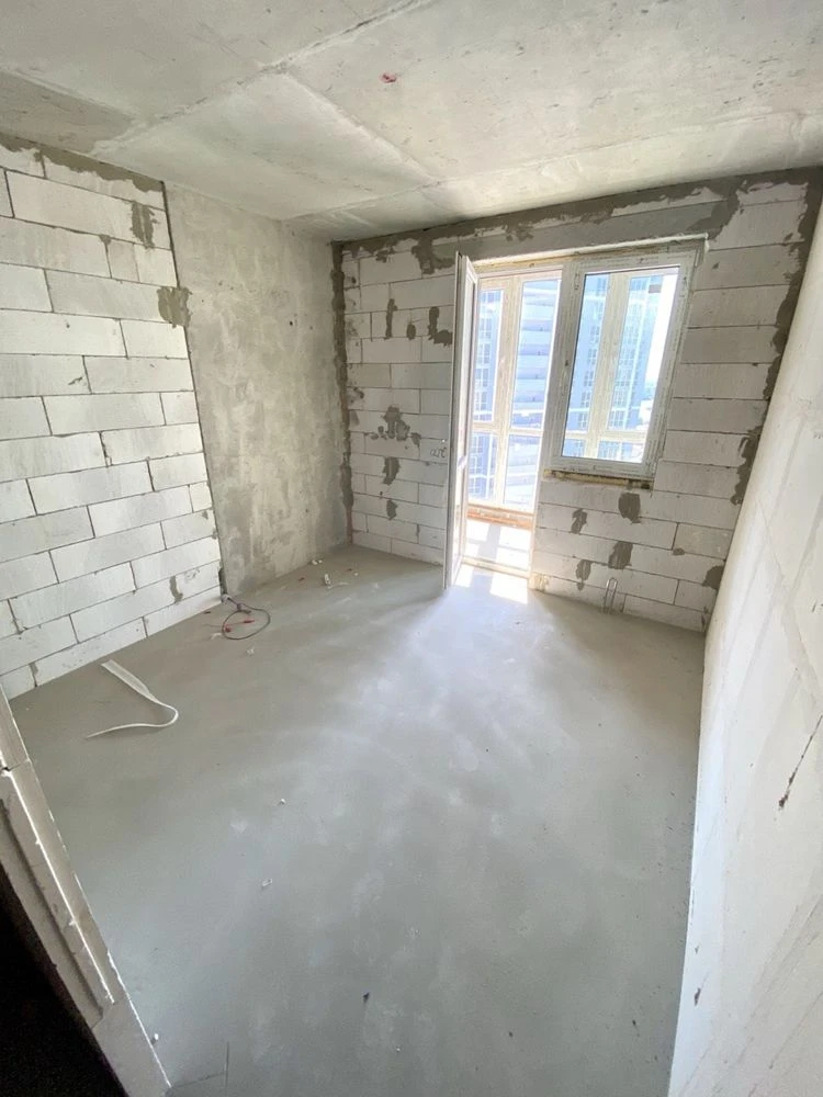 Видова 1-кімнатна квартира 42,4 м² в ЖК Лебединий, метро Хар