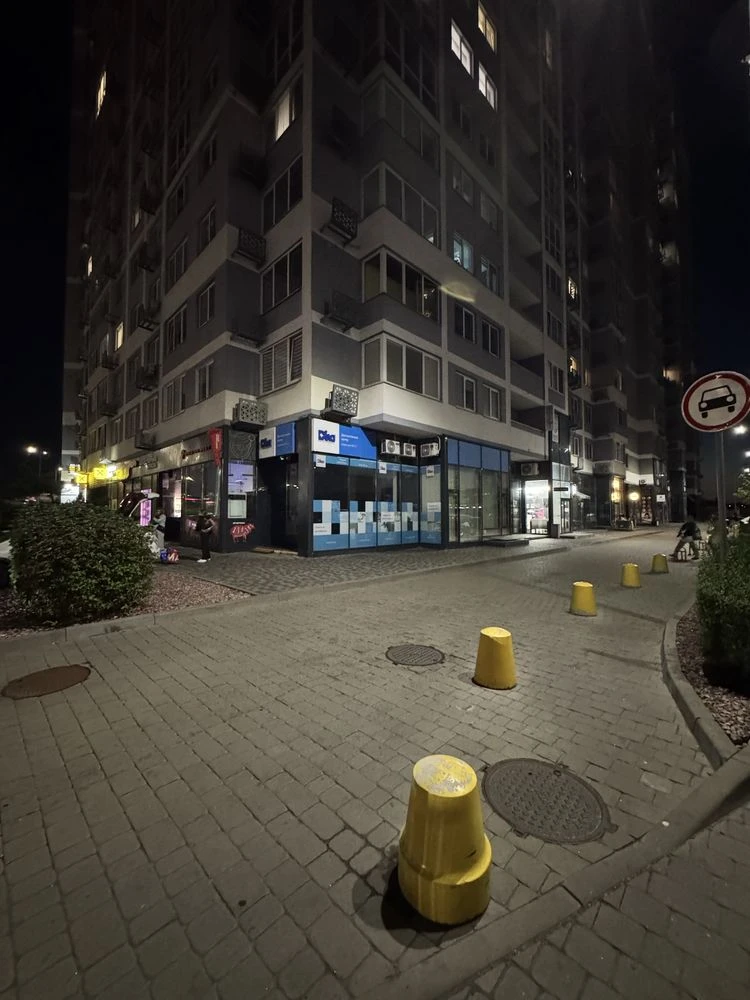 Видова 1-кімнатна квартира 42,4 м² в ЖК Лебединий, метро Хар