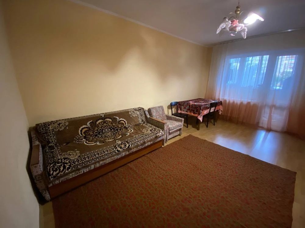 Продаж 3 кімнатної квартири метро Харьківська