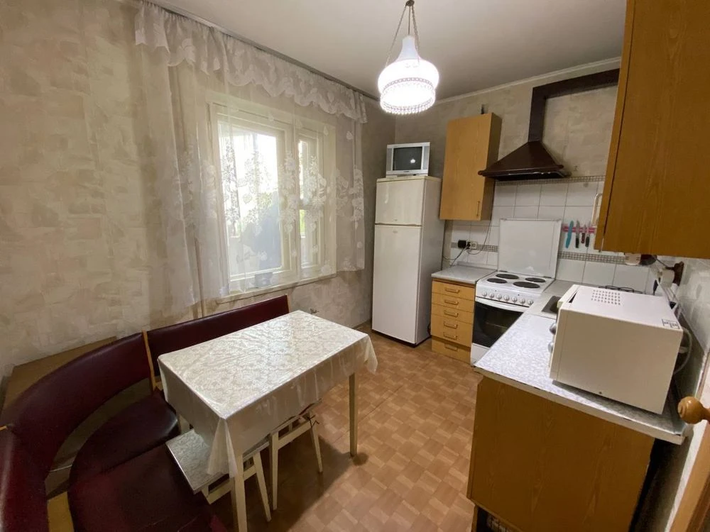 Продаж 3 кімнатної квартири метро Харьківська