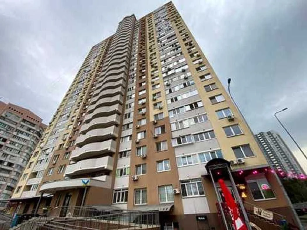 Продаж квартири на Позняках