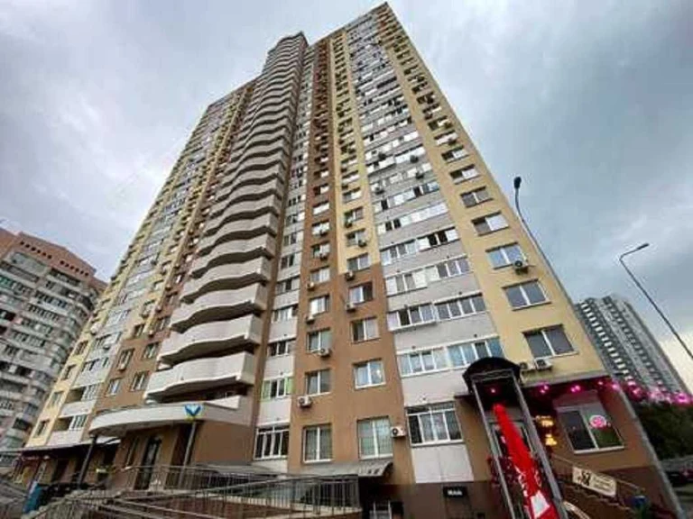 Продаж квартири на Позняках