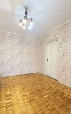 БЕЗ КОМІСІЇ Продаж 2-кімнатноі квартири. Деснянський р-н.