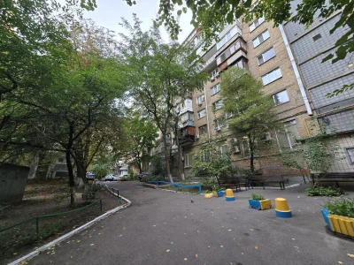 Без %! Продаж 3к. квартири. Вулиця Велика Васильківська 102