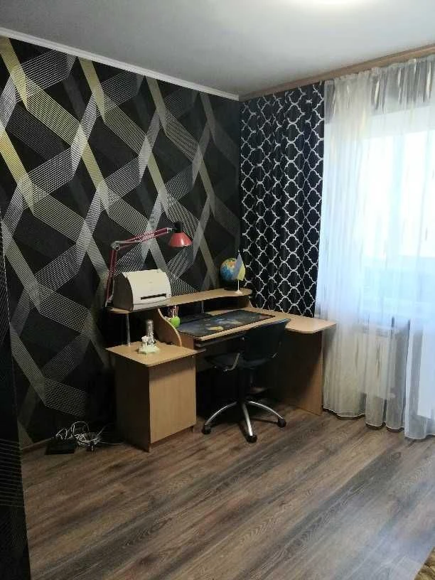 Виноградар, продам  гарну 3-х кiмнатну квартиру з ремонтом