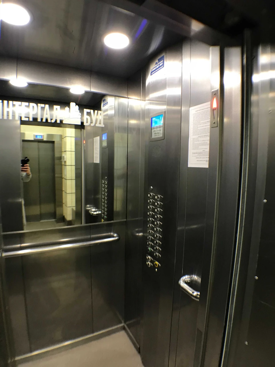 47м2 з ремонтом у ЖК Деміївка, вул. Деміївська 16, 9 поверх,