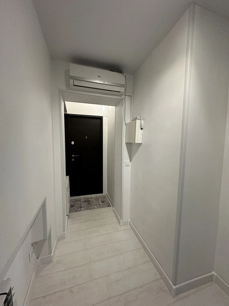 Продам 1-кімнатну квартиру-студію 35 м² з ремонтом та панора