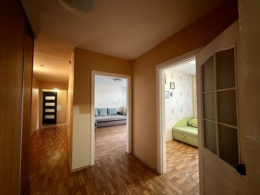3к квартира 95м2 4 этаж Троещина Бальзака 4а