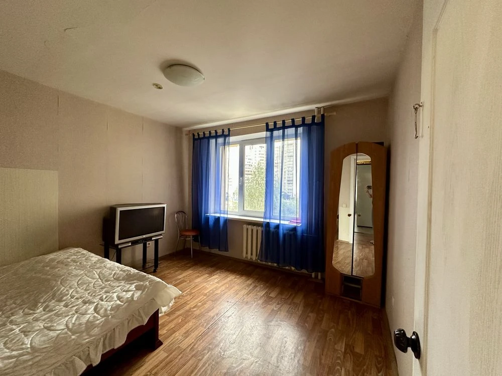 3к квартира 95м2 4 этаж Троещина Бальзака 4а