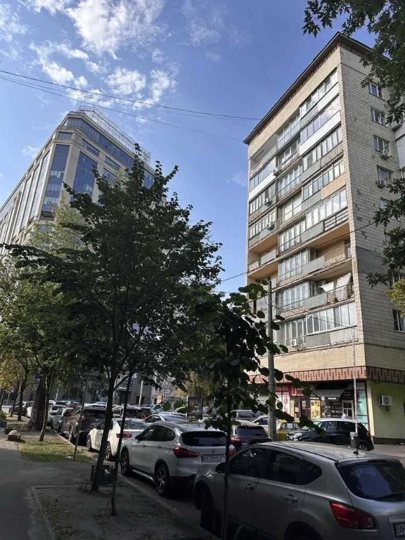 Продаж 3-кімнатної квартири 94 м², Михайла Донця вул., Омеля