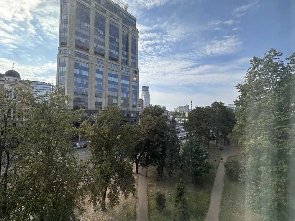 Продаж 3-кімнатної квартири 94 м², Михайла Донця вул., Омеля