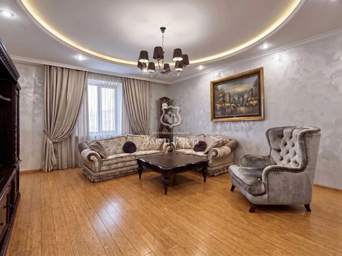 Продаж 3-кімнатної квартири 136 м², Вишгородська вул., 45/2