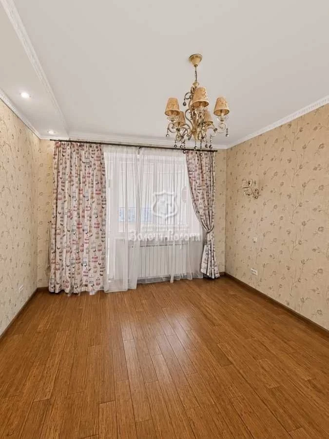 Продаж 3-кімнатної квартири 136 м², Вишгородська вул., 45/2