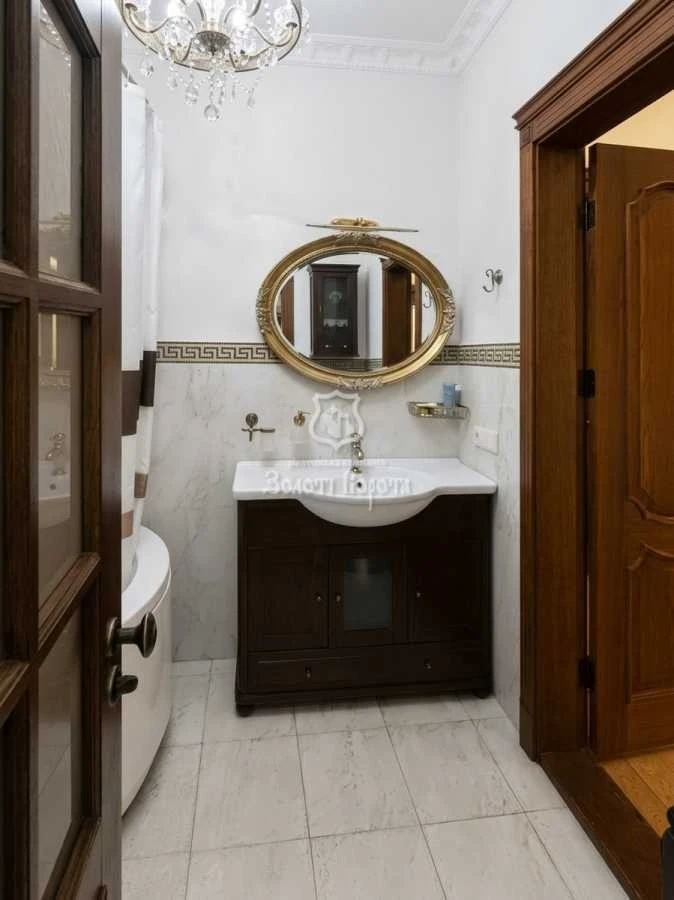 Продаж 3-кімнатної квартири 136 м², Вишгородська вул., 45/2