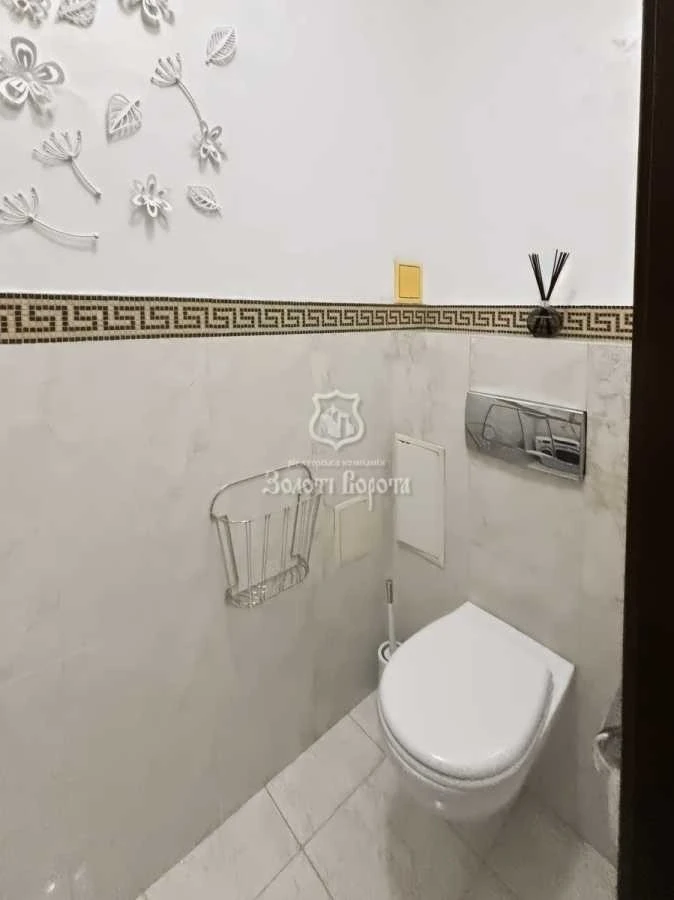 Продаж 3-кімнатної квартири 136 м², Вишгородська вул., 45/2