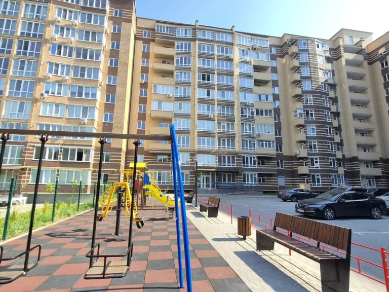 Продаж Квартира Виставка