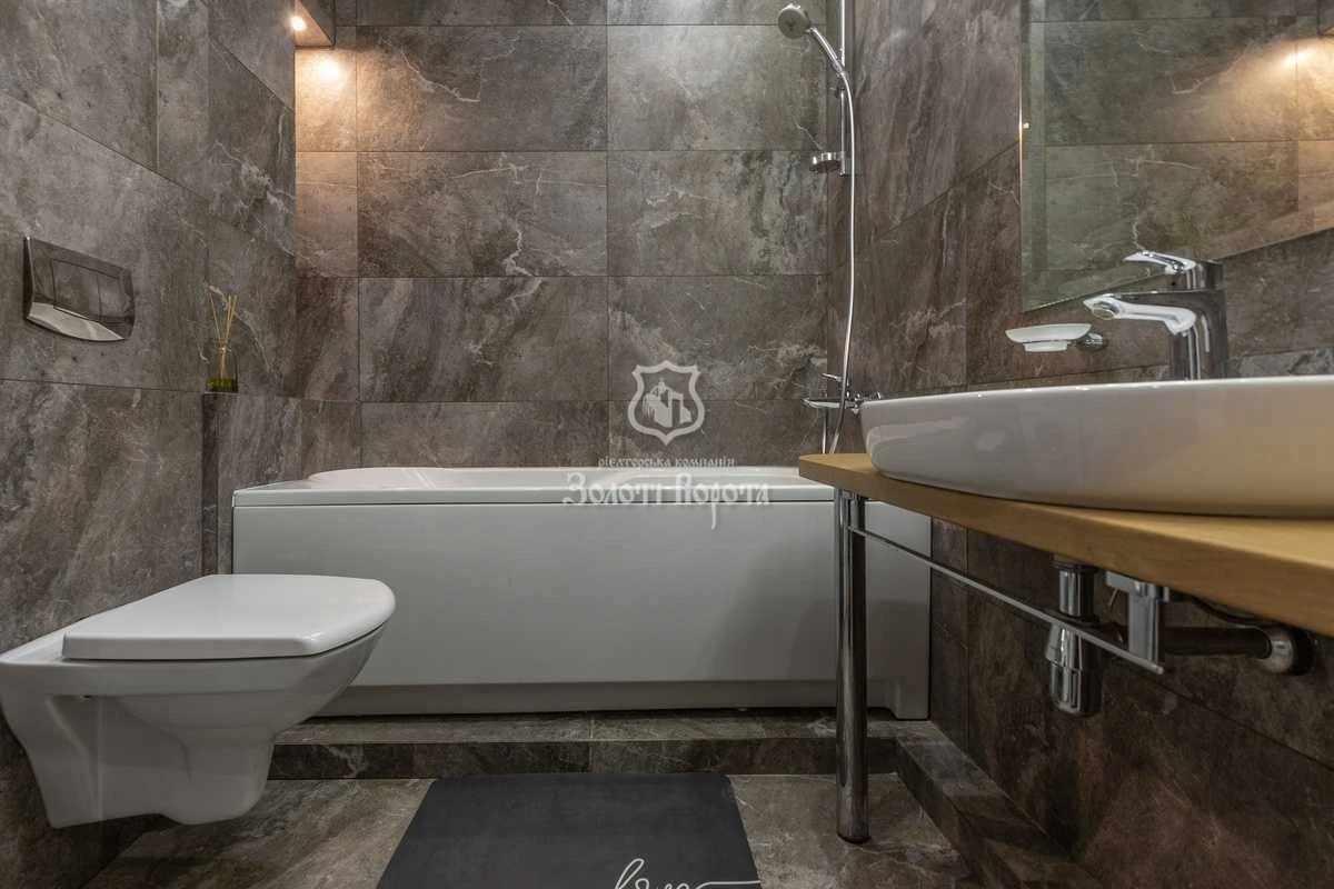 Продаж 1-кімнатної квартири 36 м², Євгена Коновальця вул., 3