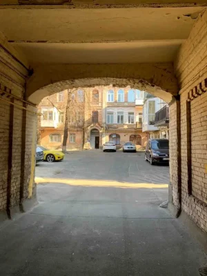 Ексклюзивний Поділ! 1к квартира 33 м² | 100 м метро | Парком