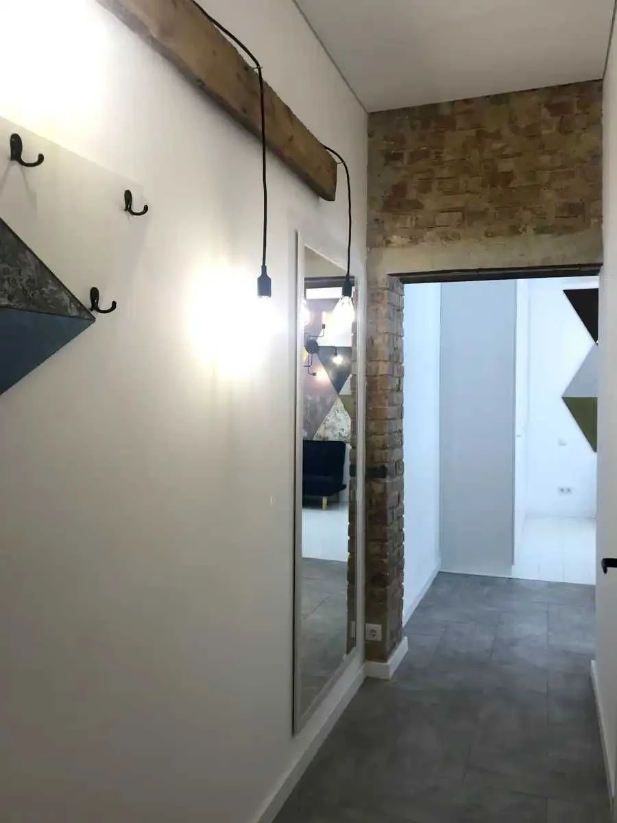 Ексклюзивний Поділ! 1к квартира 33 м² | 100 м метро | Парком