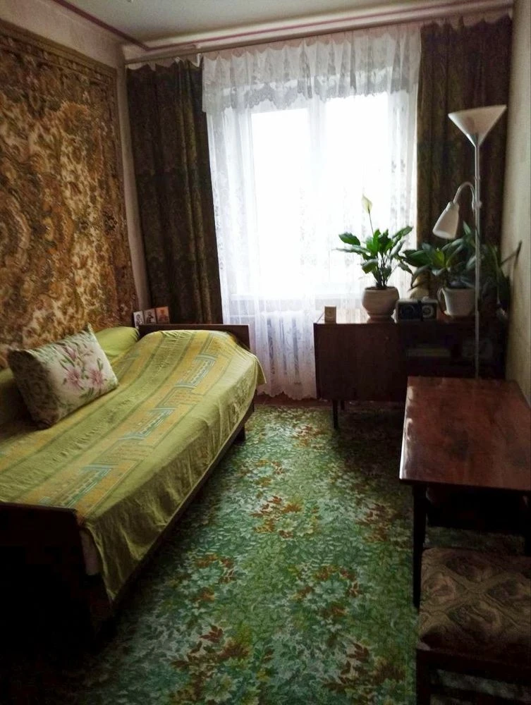 Продаж 2-х кімнатної квартири по просректу Павла Тичини 26/