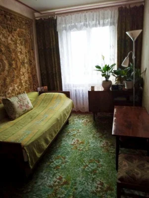 Продаж 2-х кімнатної квартири по просректу Павла Тичини 26/
