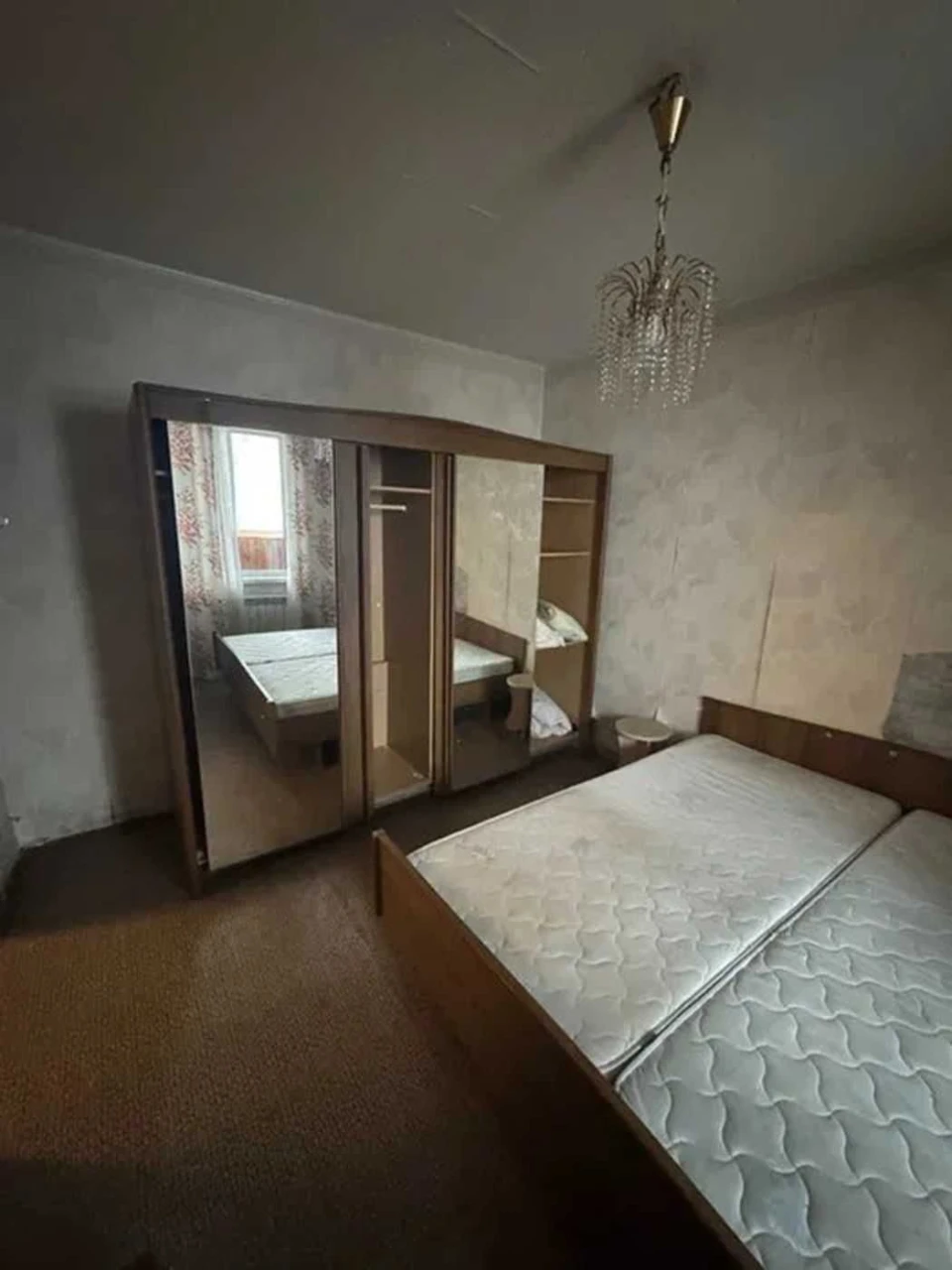 Продаж 3-к квартири 71,6 м² — 8 хв пішки до ст. м. Теремки в