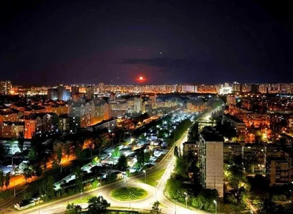 Продаж 2 кімнатної. Русанівка. ЖК Київська Венеція. Генерато