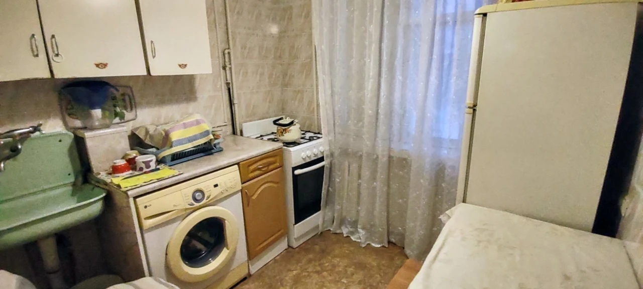 3-room apartment for sale 57 m², Akademika Tupoleva St.,