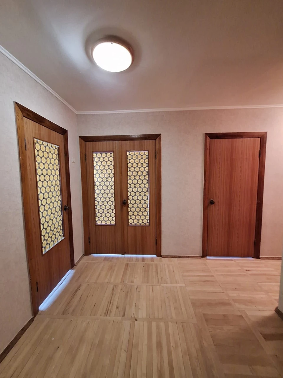 2- кімнатна, Карела Чапека, 11-А