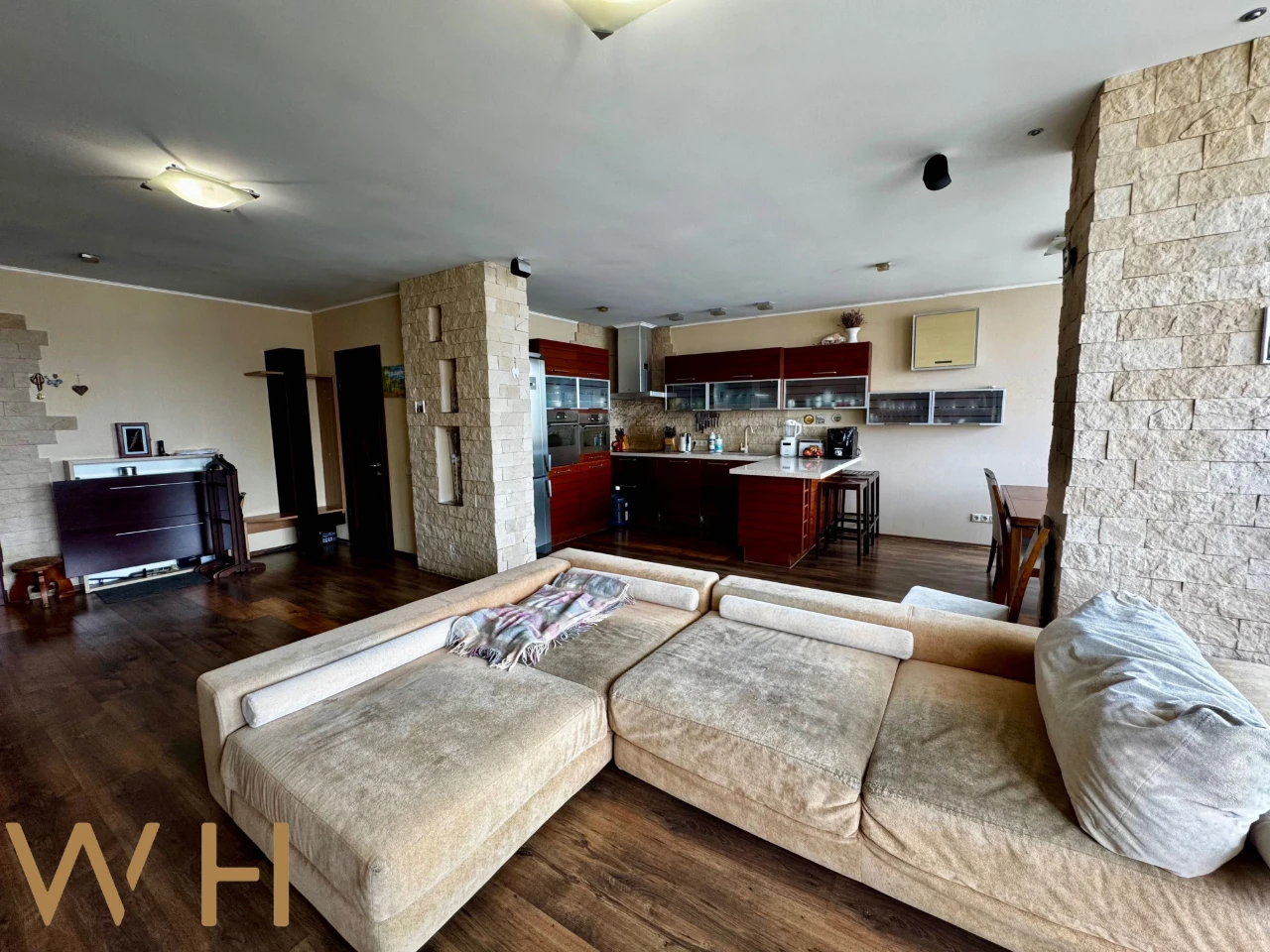 Продаж 4кім. 129m² вул. Велика Китаївська 10А. Голосіївський