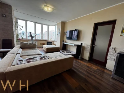 Продаж 4кім. 129m² вул. Велика Китаївська 10А. Голосіївський
