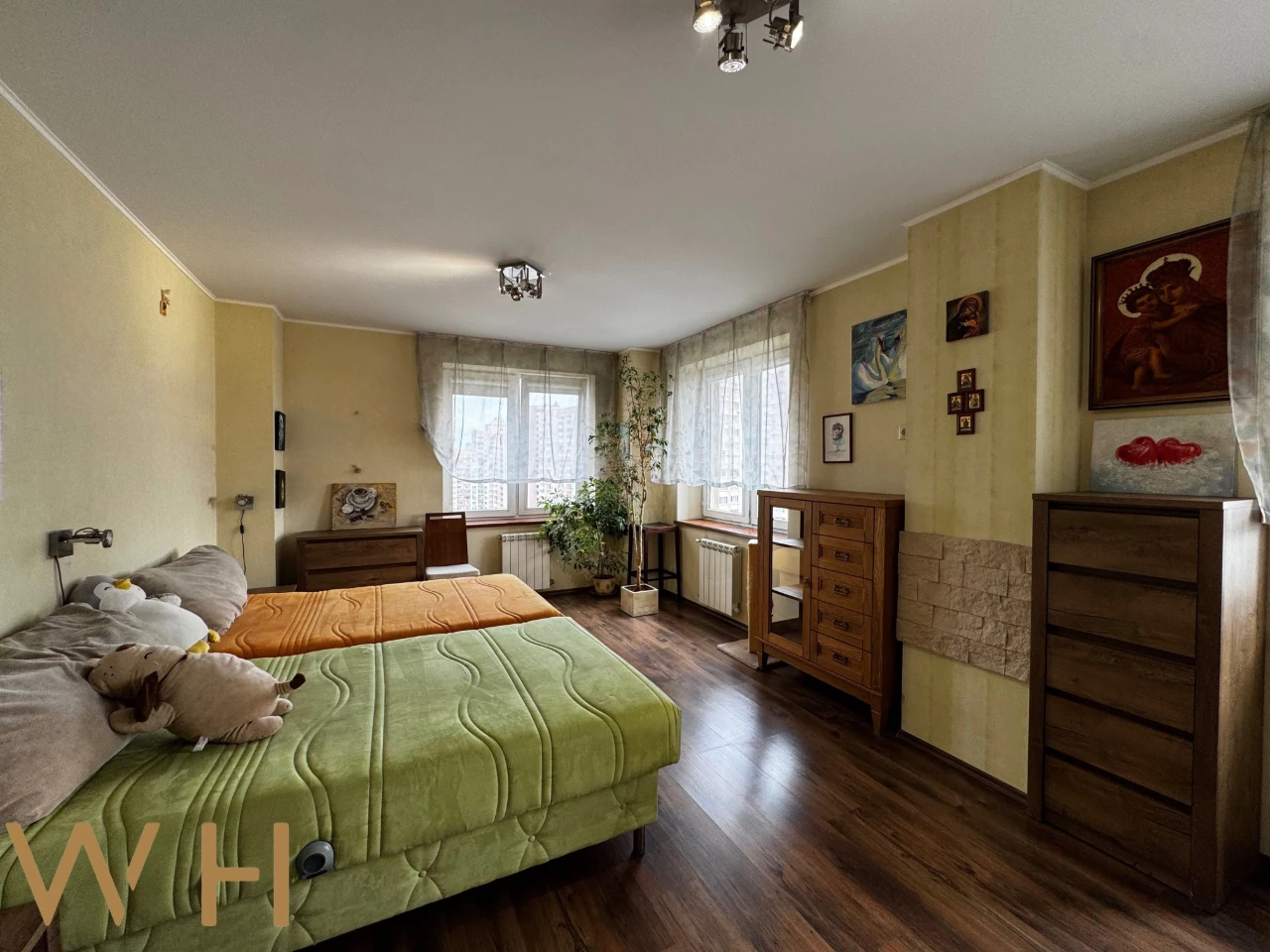 Продаж 4кім. 129m² вул. Велика Китаївська 10А. Голосіївський