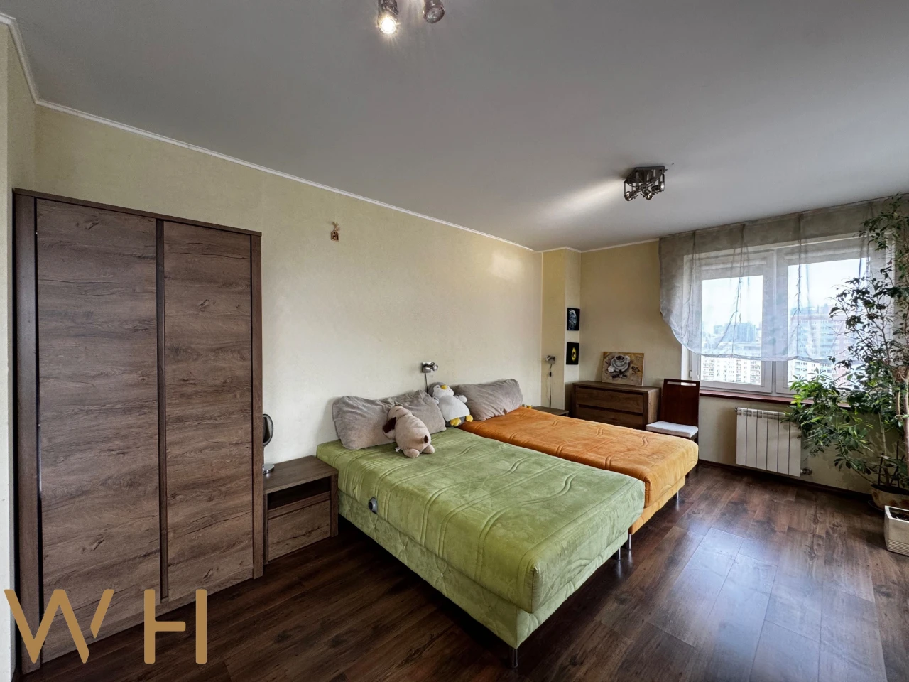 Продаж 4кім. 129m² вул. Велика Китаївська 10А. Голосіївський