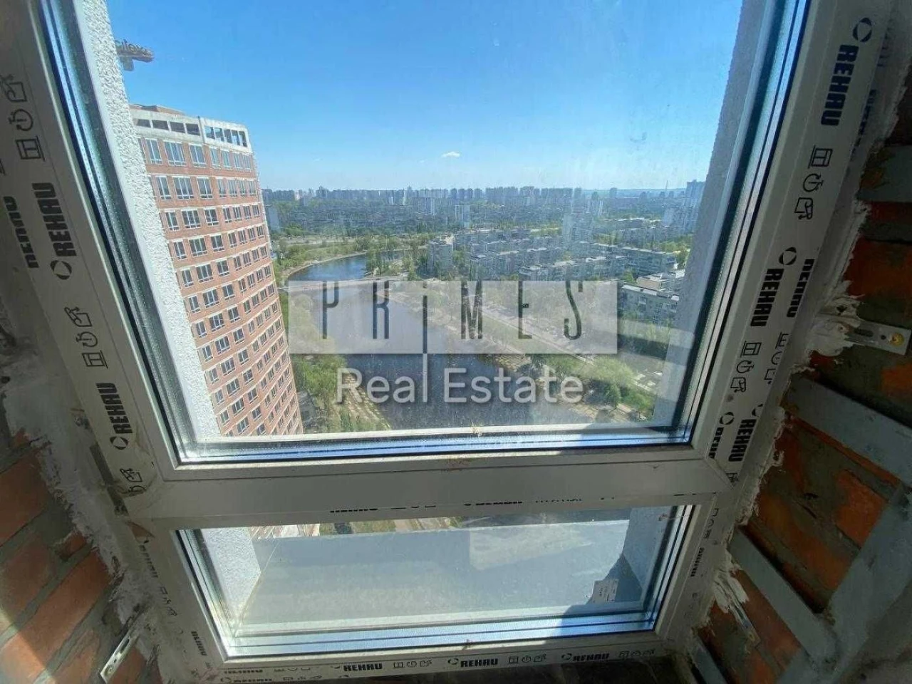 Продаж квартири, ЖК Rusaniv Residence, Пентхаус, тераса