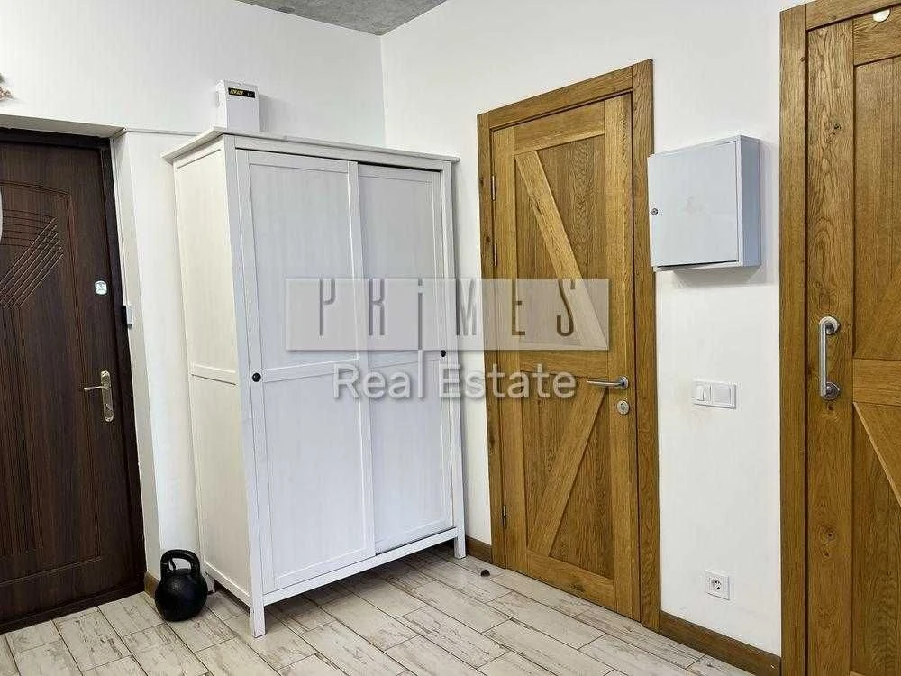 Продаж 3к квартири з ремонтом, вул. Деміївська, 14, Деміївка