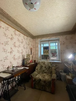 Sportivnaya. Two-room apartment for sale.