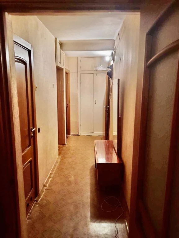 Без%Продаж 3к. кв, Бульвар Ак. Вернадського81, метро Академм