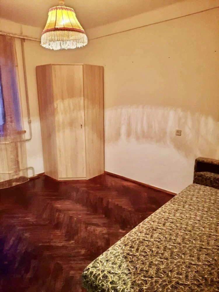 Без%Продаж 3к. кв, Бульвар Ак. Вернадського81, метро Академм