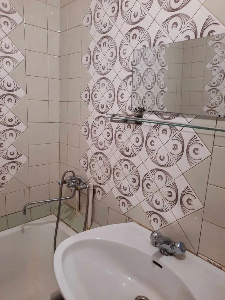 Без%Продаж 3к. кв, Бульвар Ак. Вернадського81, метро Академм