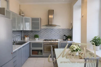Продаж 3-кімнатної квартири 98 м², вул. Ярославів Вал, 19, Ш