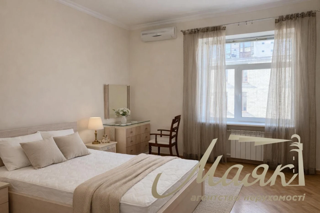 Продаж 3-кімнатної квартири 98 м², вул. Ярославів Вал, 19, Ш