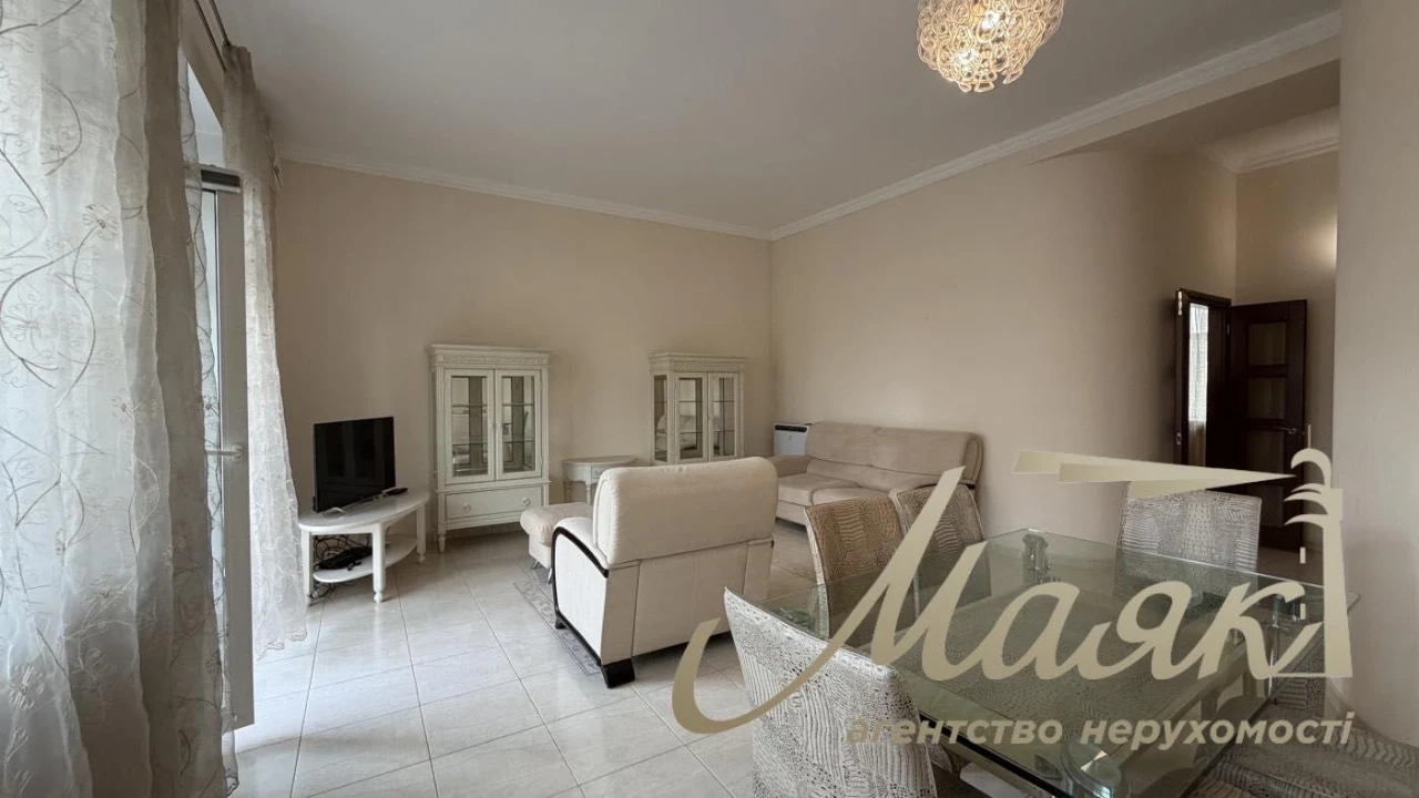 Продаж 3-кімнатної квартири 98 м², вул. Ярославів Вал, 19, Ш
