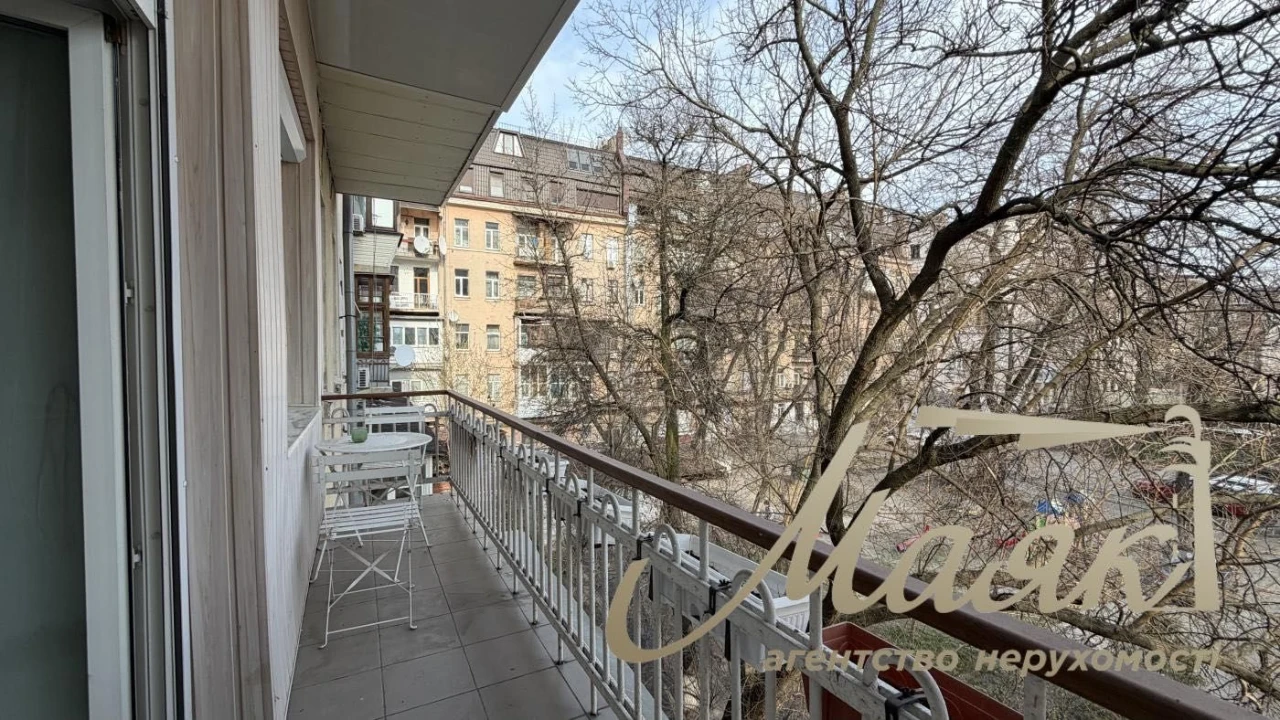Продаж 3-кімнатної квартири 98 м², вул. Ярославів Вал, 19, Ш