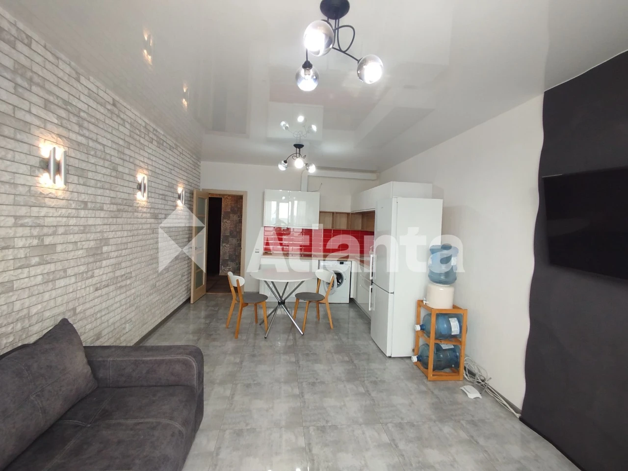 1 кімн.кв.53м2.;поверх 19/25. Метро"Теремки". Держ.програми.