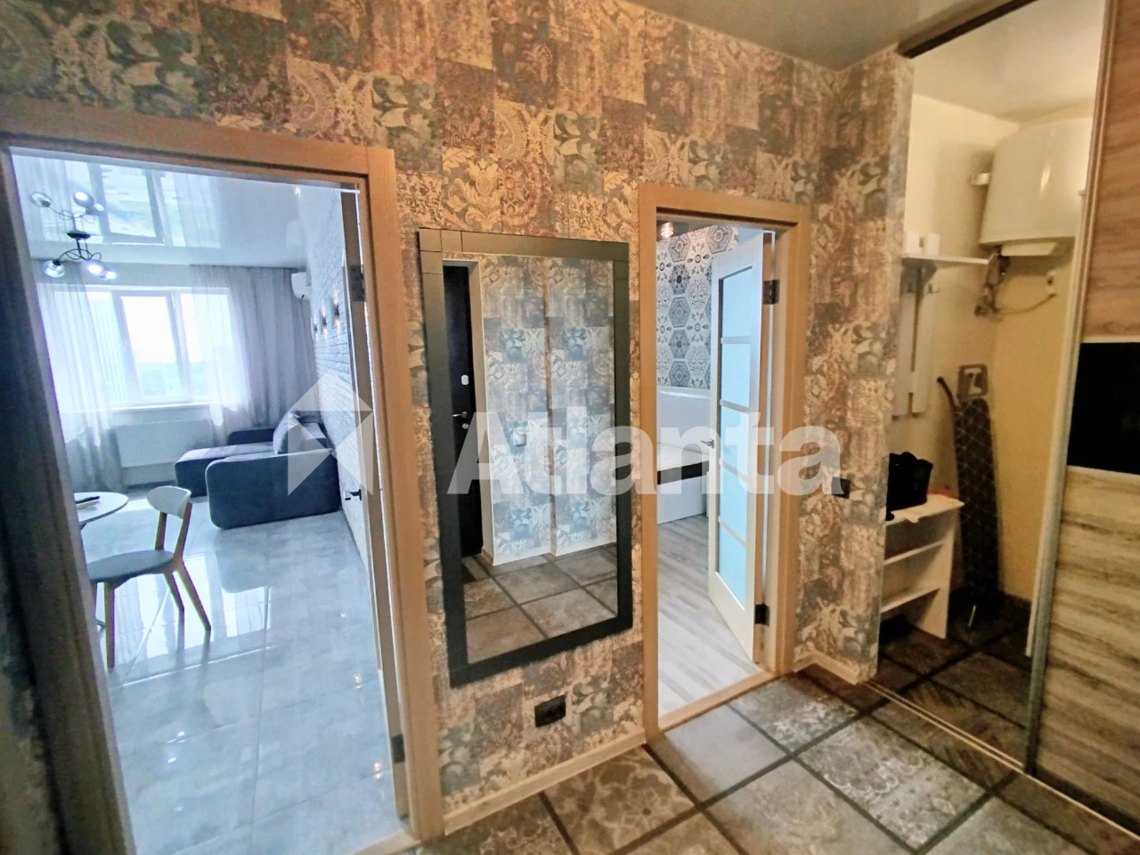 1 кімн.кв.53м2.;поверх 19/25. Метро"Теремки". Держ.програми.