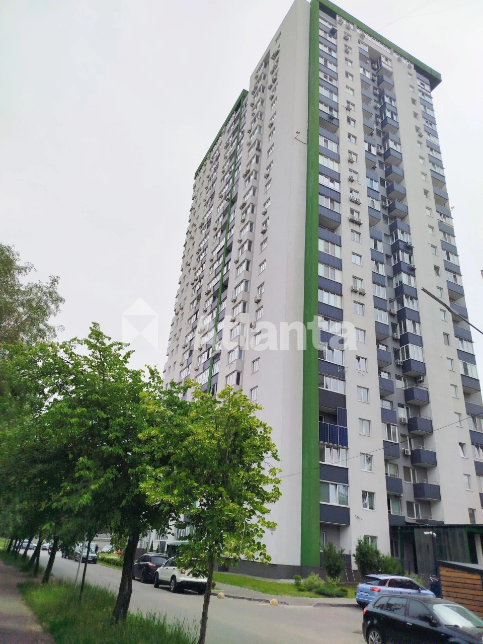 1 кімн.кв.53м2.;поверх 19/25. Метро"Теремки". Держ.програми.