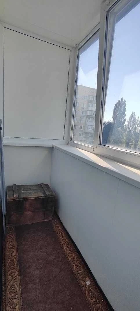 Метро Теремки. вул. Заболотного,136а. Велика квартира з ремо