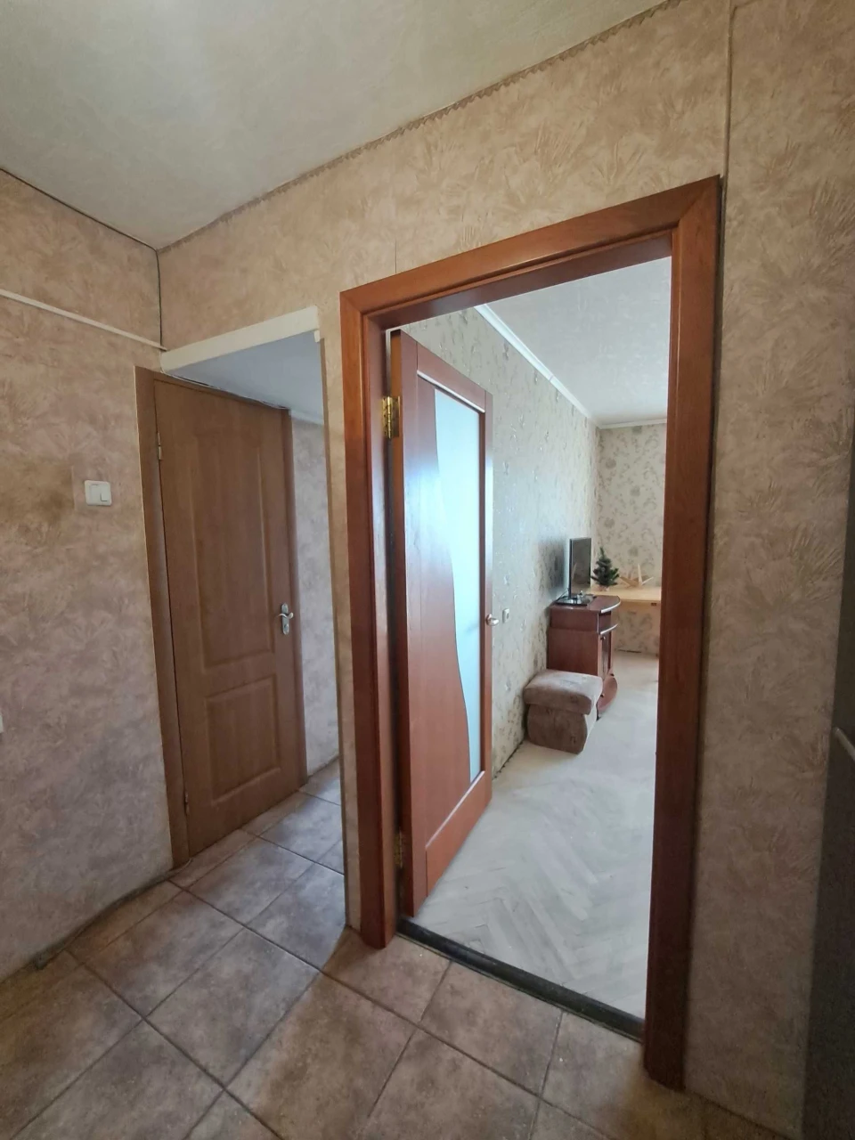 Метро Теремки. вул. Заболотного,136а. Велика квартира з ремо