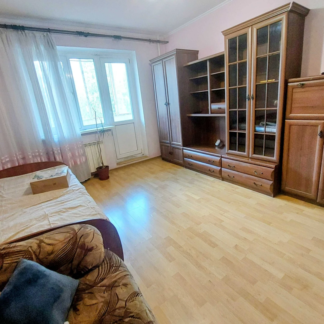 2к квартира з ремонтом  52.3 кв.м, Ніжинська 7, 65000 у.о.