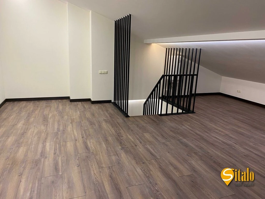 Продажа 2-комнатной квартиры 80 м², Регенераторная ул.